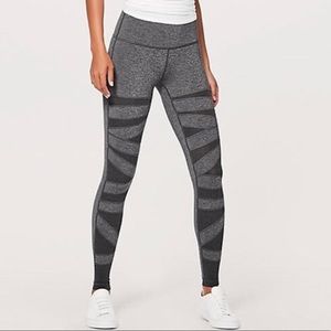 Lululemon tech mesh 25"